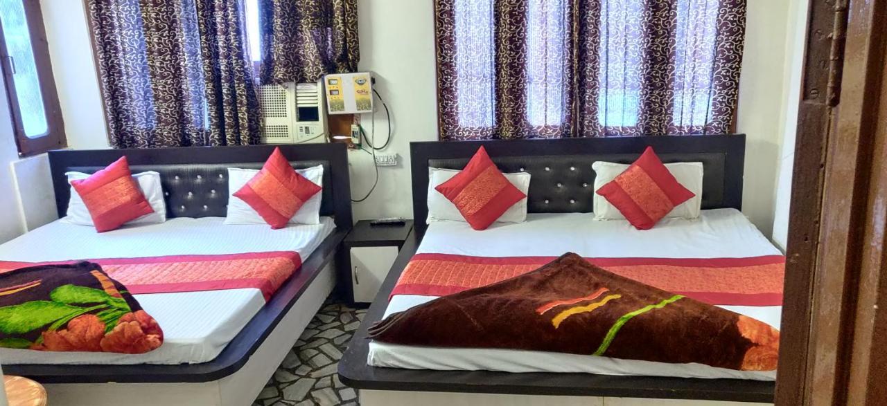 Punjabi Niwas Hotel Amritsar Exterior foto
